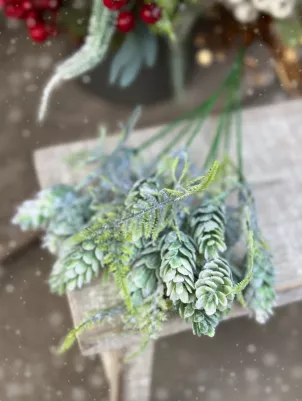 Zamrznutá čečina so šiškami, plast, 38cm, zelená 