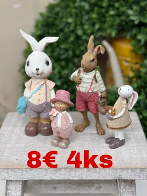 4ks postavičky, polyresin, najvyššia má 18cm, cena za 4 ks 