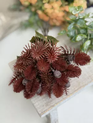 Bodliak, bohatý a hustý zväzok, TOP kvalita, plast, 33cm, tehlové-hnedá