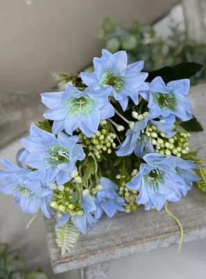 Kytička kvet s doplnkom a bobuľami, textil+plast, 32cm, 5x stonka, modrá 