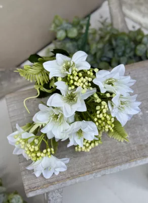 Kytička kvet s doplnkom a bobuľami, textil+plast, 32cm, 5x stonka, biela 